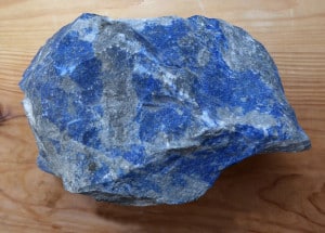 2B. Lapis lazuli typical formation from Flores de los Andes mines, Chile